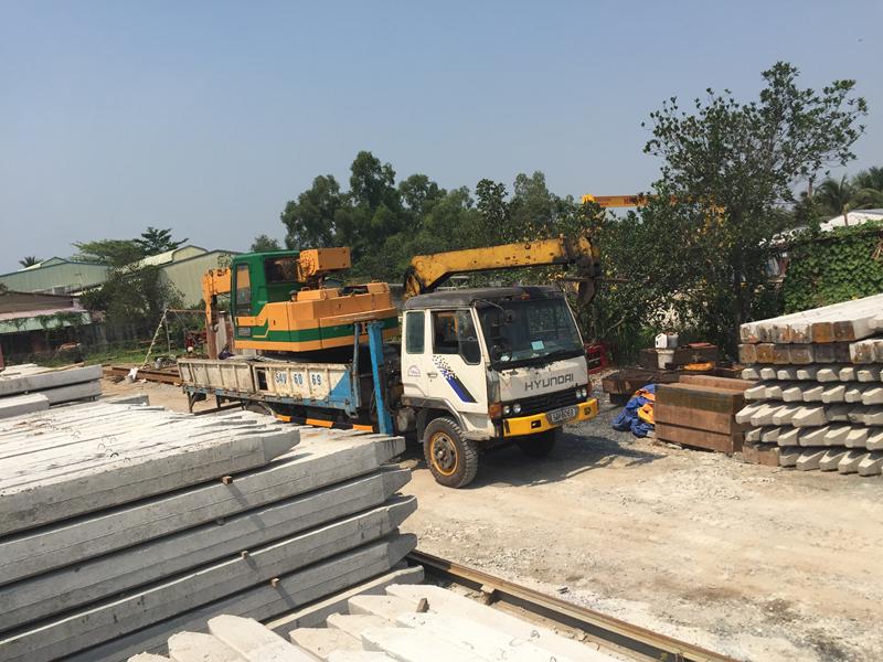 Giải Pháp Vận Chuyển Cọc Bê Tông Vào Ngõ Hẹp Tối Ưu: 7 Bước Thành Công Cùng Bê Tông Thăng Long Nam Hà Nội Năm 2026