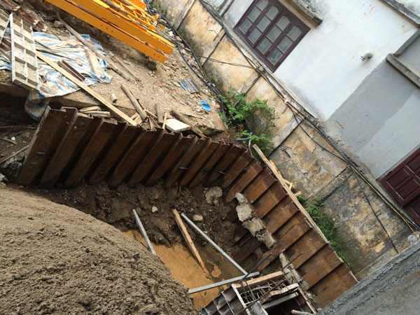 ÉP CỪ c200 u200 2