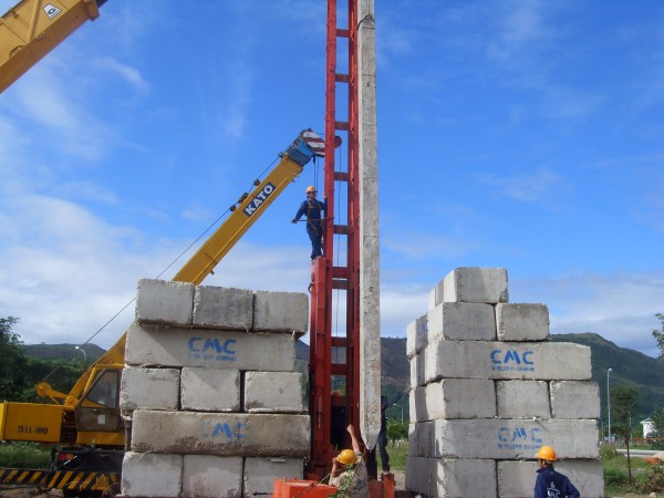 Ép Cọc Bê Tông Cầu Giấy